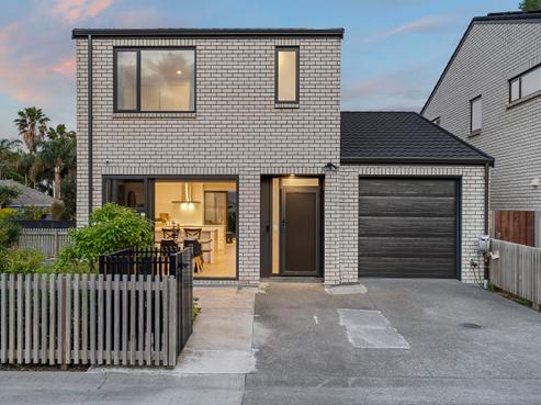 6 Sollum Road, Panmure