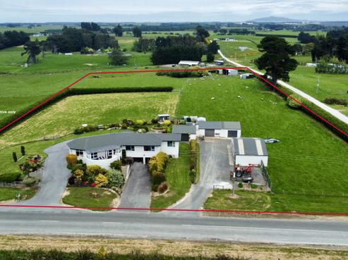 473 Avon Road, Tisbury