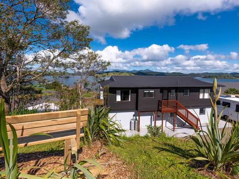 9A Mariner Street, Rawene