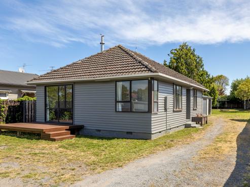 312 Breezes Road, Aranui
