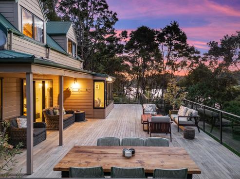 9 Arapito Road, Titirangi