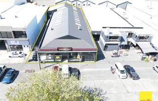 Large Warehousing and Showroom in Sydenham