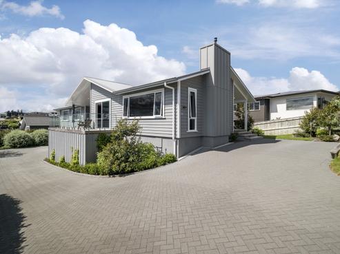 23 Botanical Heights Drive, Waipahihi
