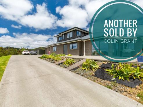 654 West Coast Road, Makarau