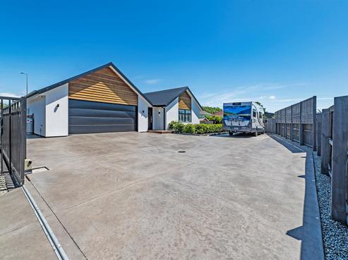 65 Southfield Drive, Lincoln
