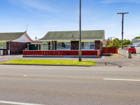 135 Coronation Avenue, Welbourn