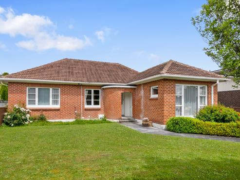 42 Whitemans Road, Silverstream
