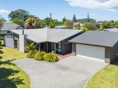 35 Grierson Close, Hahei