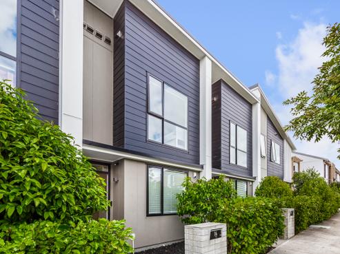 16 Pukewhero Rise, Massey