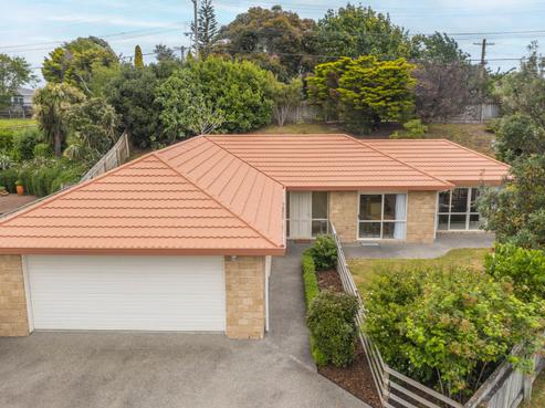 16 Lorna Irene Drive, Raumati South