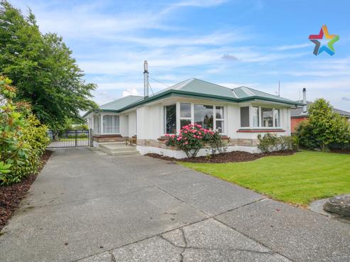 637 Tweed Street, Newfield