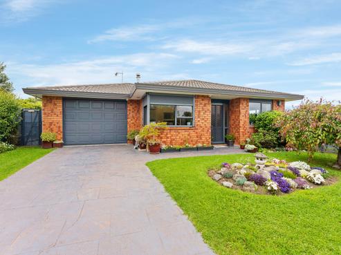 2 Mclaren Place, Otaki