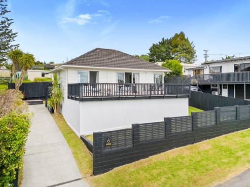 1 Hartley Terrace, Massey