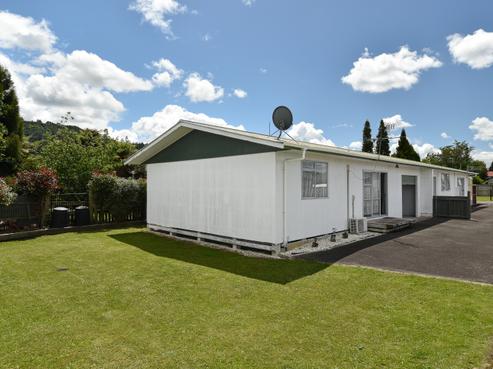 33B Kawaha Point Road, Fairy Springs