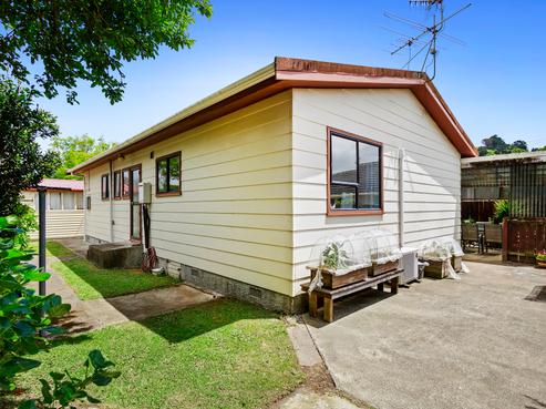 1A Nash Street, Taita