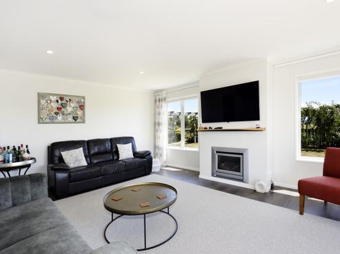 27 Daelyn Drive, Richmond