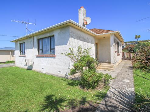 216 Bann Street, Bluff