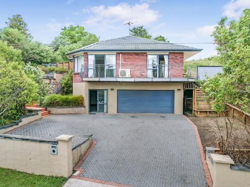 63 Dixon Road, Glenview