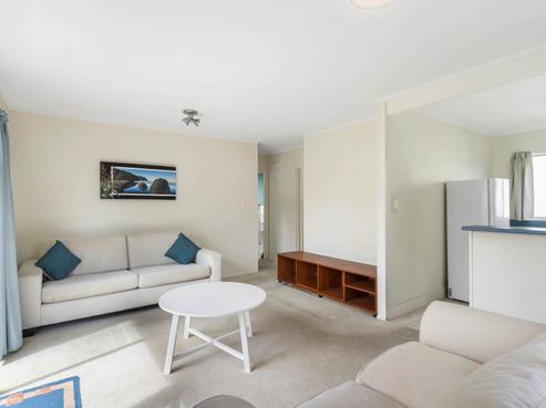 10/43 Anzac Road, Browns Bay
