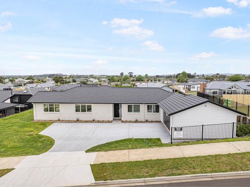 7 Kerr Crescent, Patumahoe