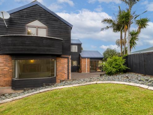 102 Rhinevale Close, Henderson
