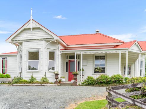 69 Old Waipu Road, Mangawhai
