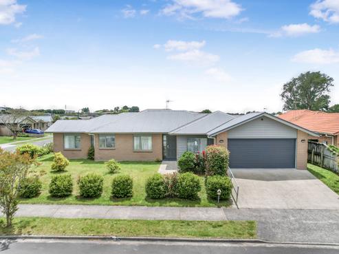 2 Landmark Court, Huntington