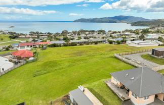8 Freyja Crescent, Coopers Beach