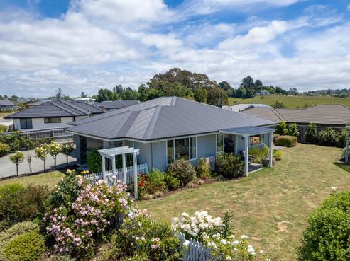 2 Les Wakefield Road, Mapua