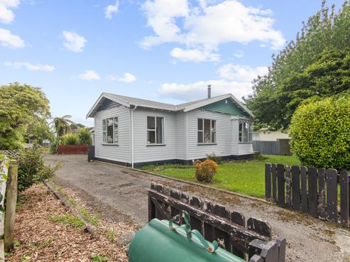 8 Huia Street, Pahiatua
