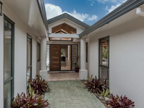 15 Hogarth Rise, West Harbour