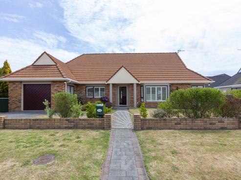 113 Hillcrest Road, Raumati Beach