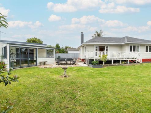 6 Shamrock Lane, Te Atatu Peninsula