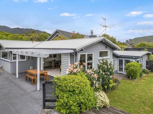 15 Tawa Street, Waikanae