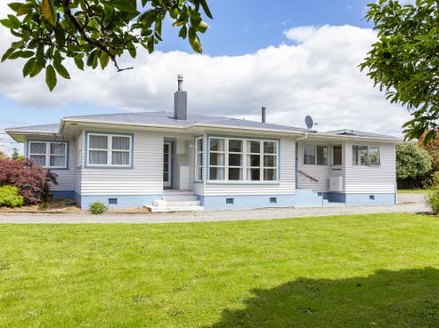12 York Street, Solway