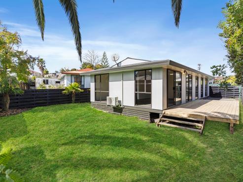 1/76 Parrs Cross Road, Henderson