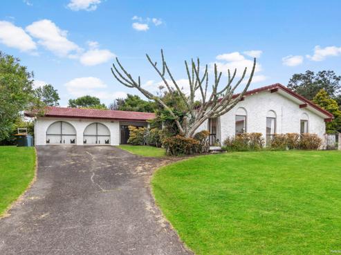 11 Hamish Place, Sunnyhills