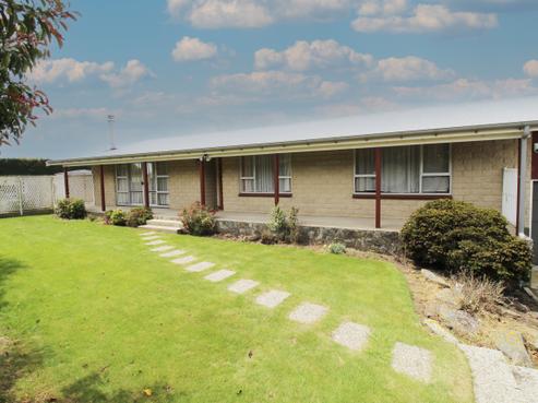 6 Parklane Place, Weston
