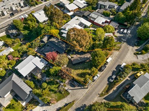 22 Lomond Crescent, Queenstown Central