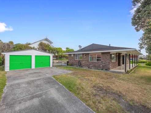 62 Queens Road, Waikanae Beach