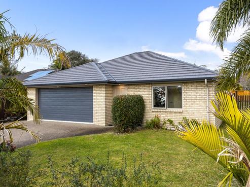 6 Caffreys Avenue, Massey