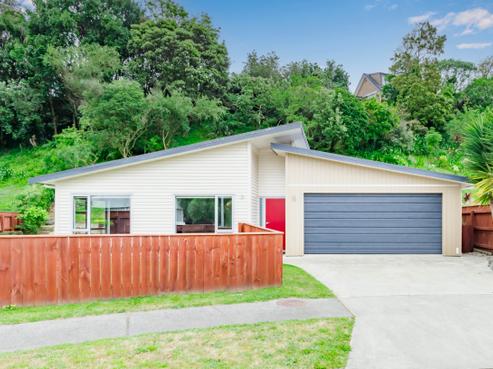 15 Kennedy Place, Waikanae Beach