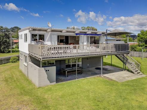 4 Hardy Place, Cooks Beach