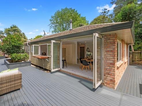 7A James Scott Place, Te Atatu South