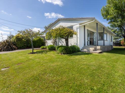 85 Edinburgh Crescent, Waikiwi
