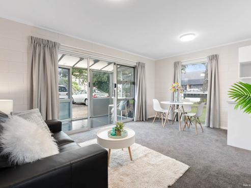 1/43 Anzac Road, Browns Bay