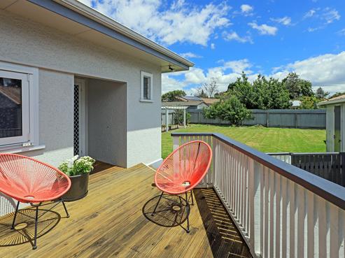 215 Mayfair Avenue, Mayfair