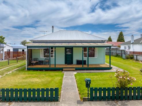 8 Keinan Avenue, Milton