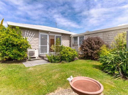 2/437 Main South Road, Hornby