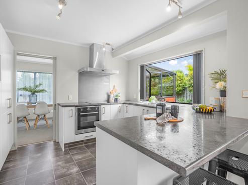 6 Donegal Grove, Birchville